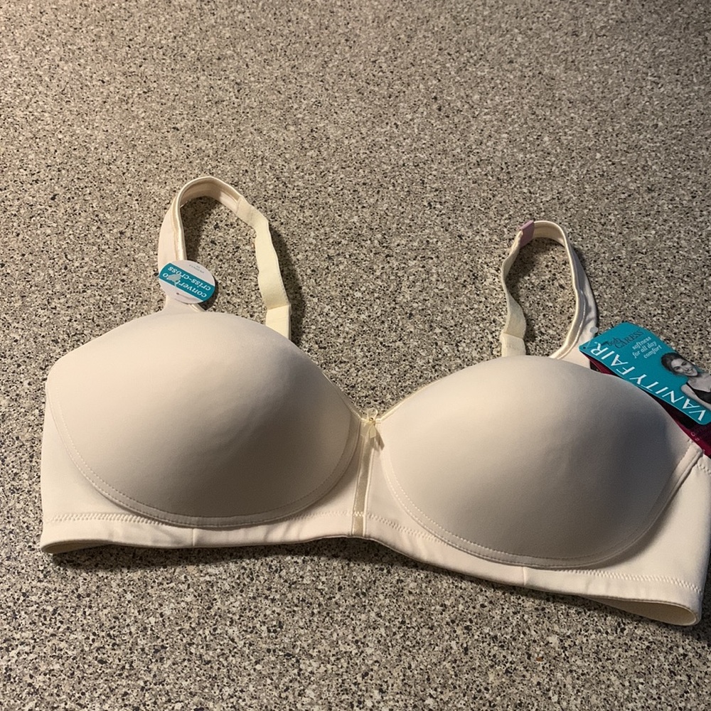 Vanity Fair Body Caress Full Coverage Bra Size 38D